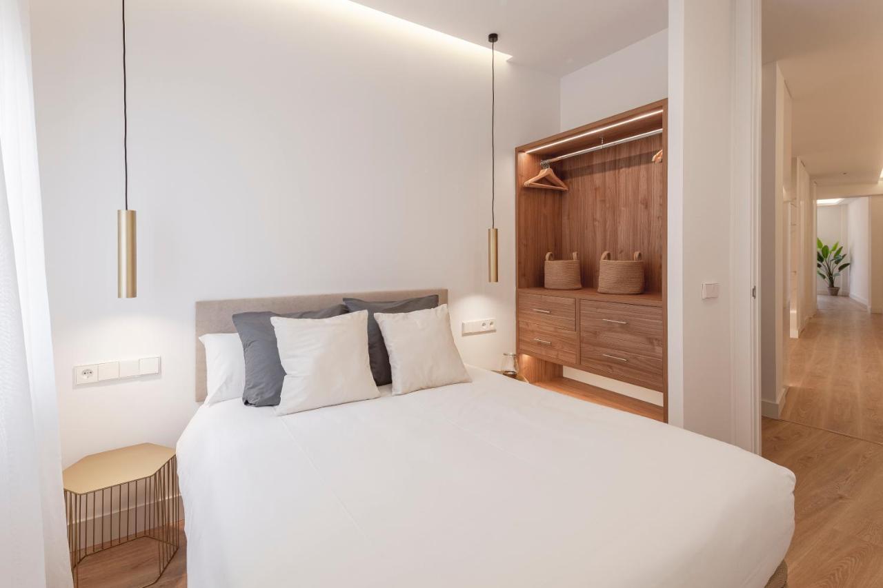 Plaza Espana Iii Calle Leganitos 2br 2bh Appartamento